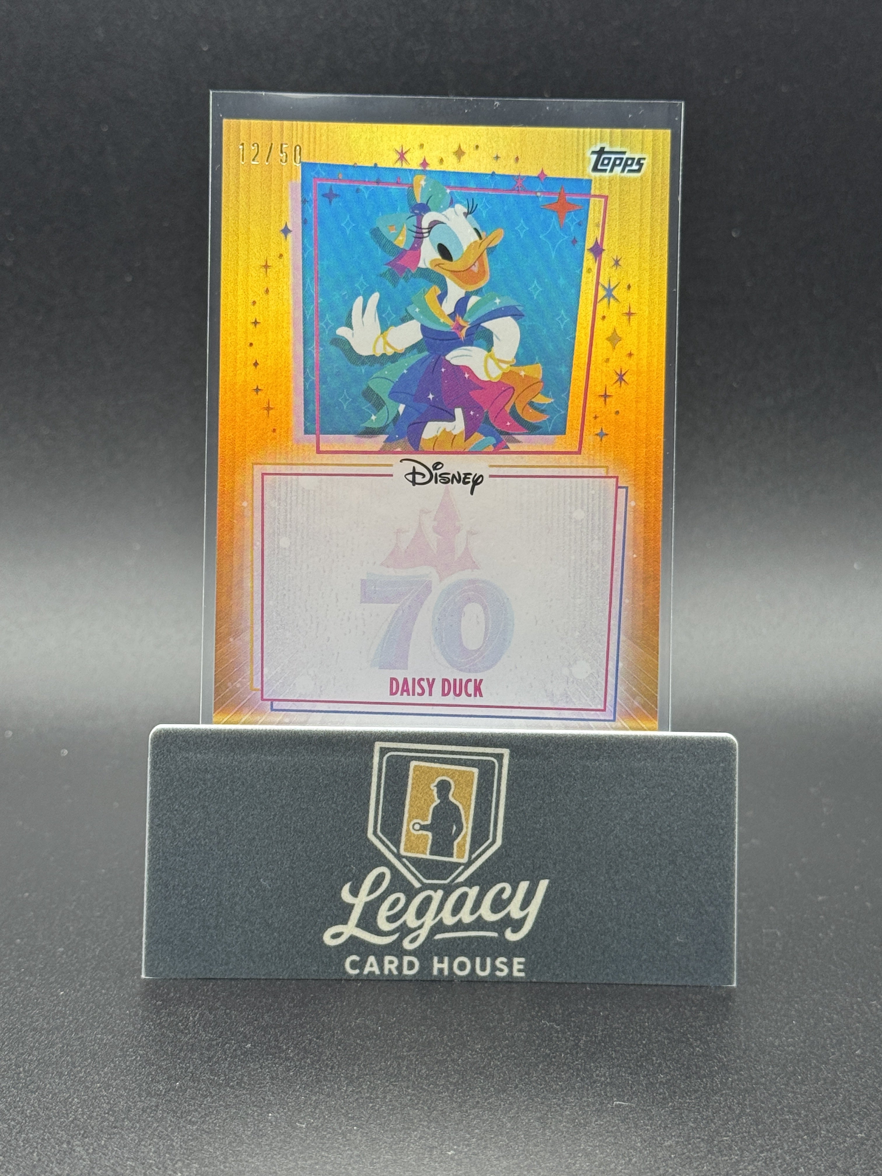 2025 Daisy Duck Autograph Topps Disneyland 70th Anniversary 12/50 Gold UA-DSD