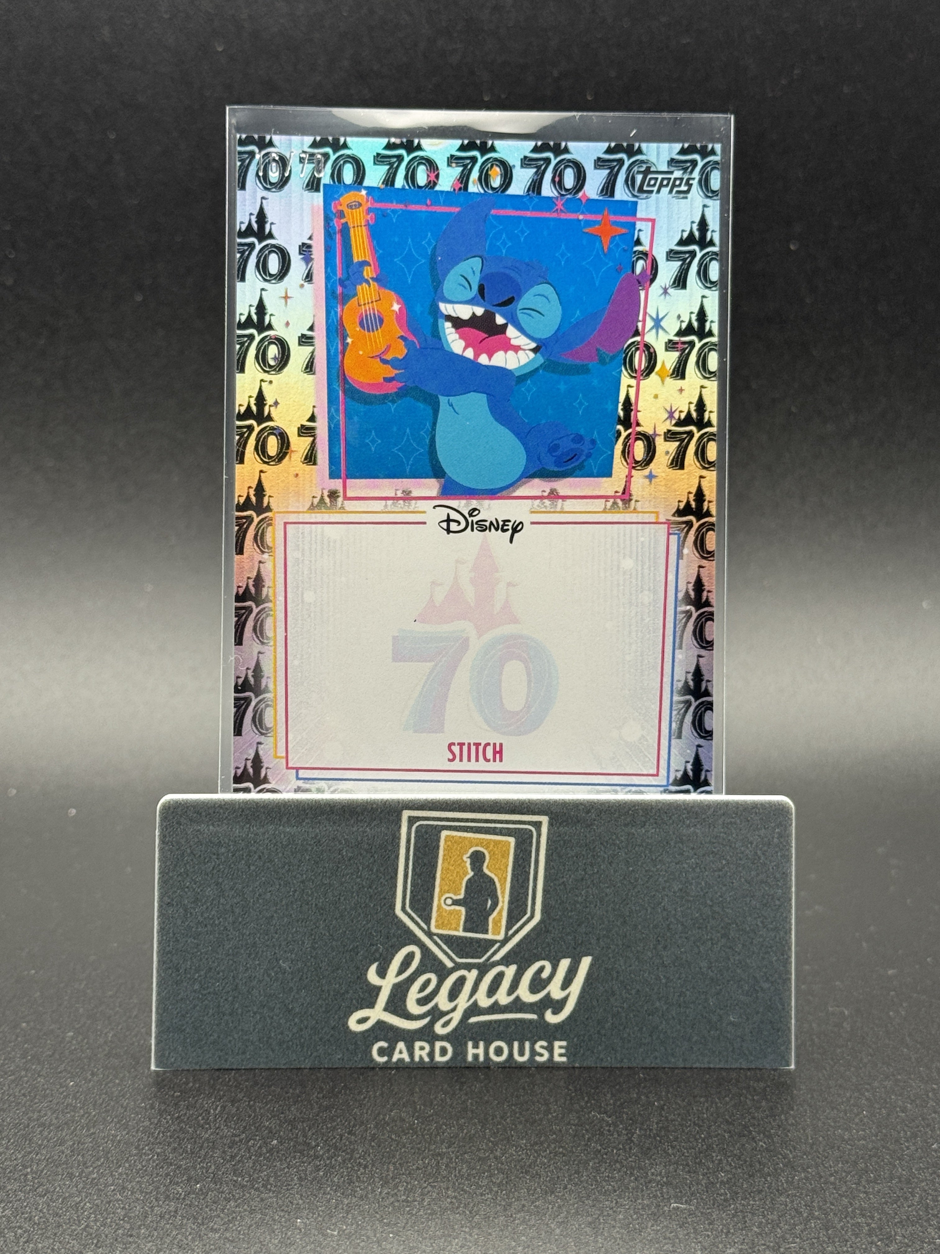 2025 Topps Disneyland 70th Anniversary Stitch Sign On Site Card