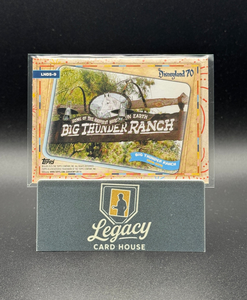 2025 Topps Disneyland 70th Anniversary The Lands Star Wars: Galaxy's Edge Foil