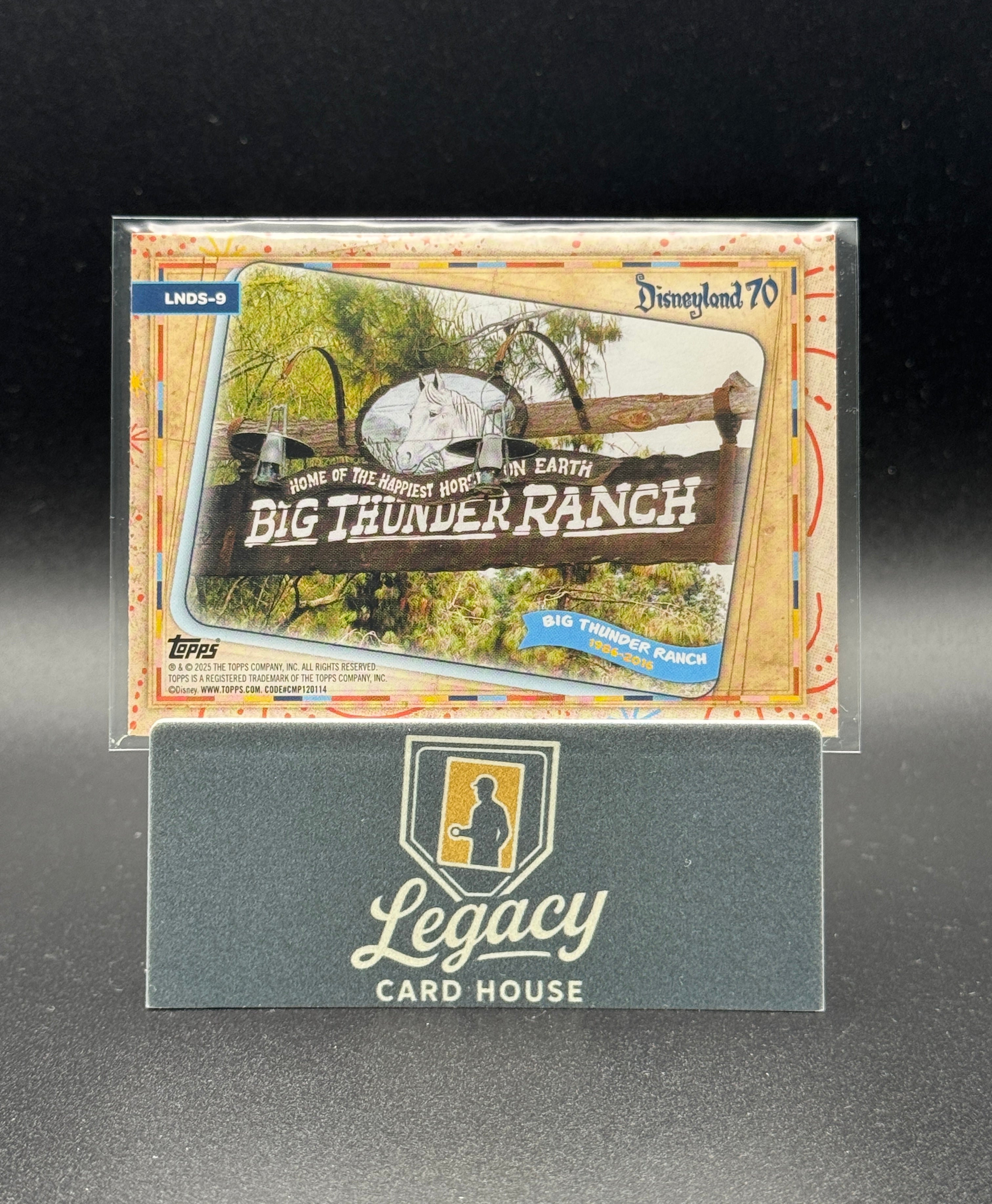 2025 Topps Disneyland 70th Anniversary The Lands Star Wars: Galaxy's Edge Foil