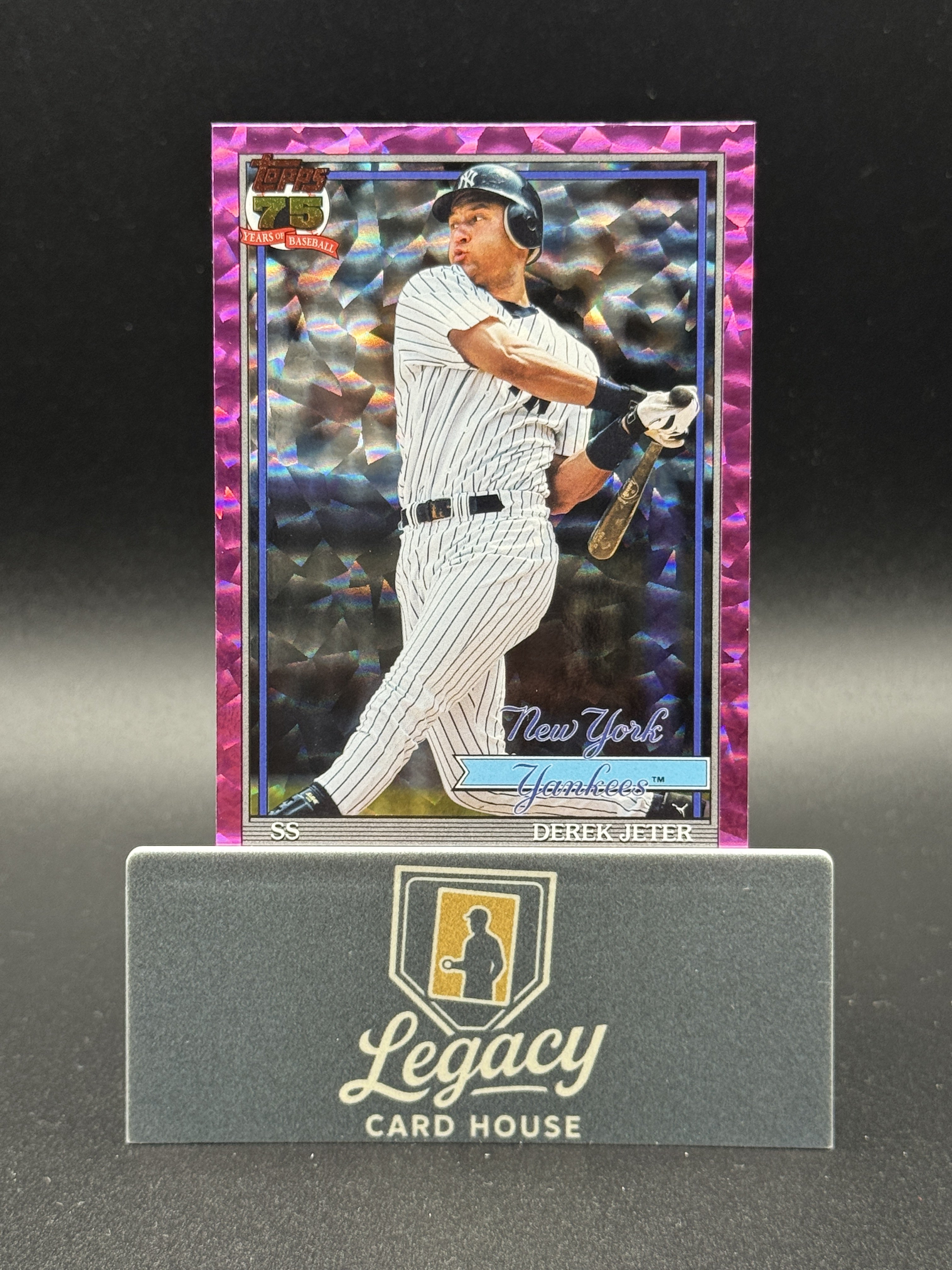 2026 Topps T91-30 Derek Jeter 35th Anniversary Pink Crackle Foil